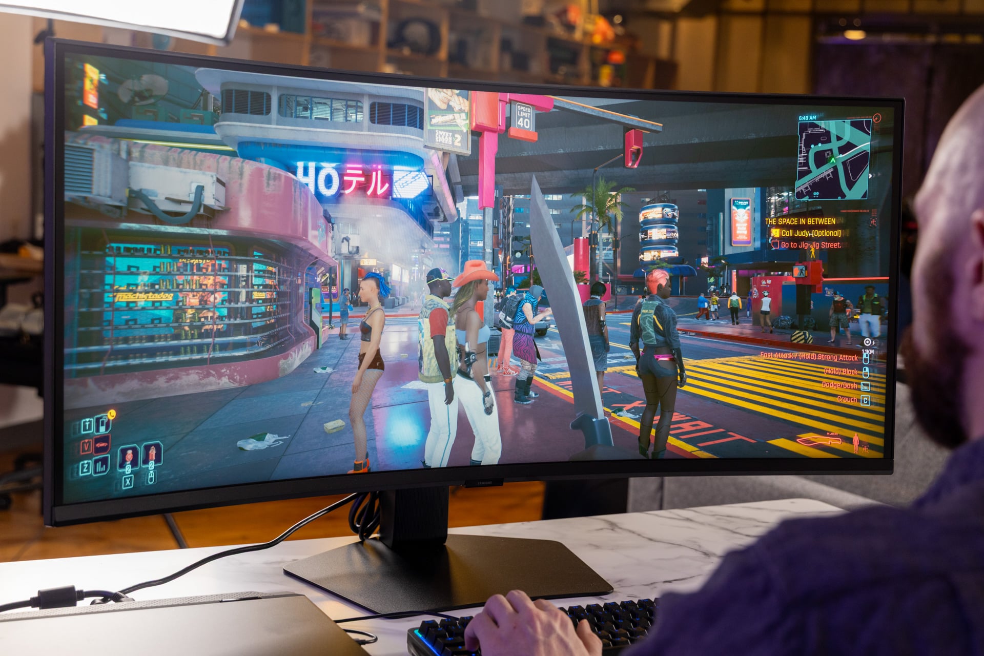 Samsung Odyssey G7 09